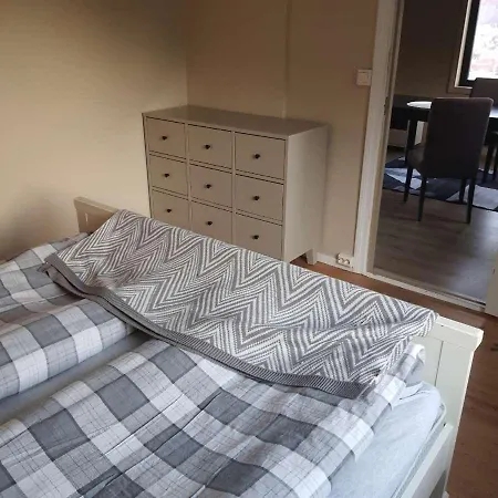 Great Overlooking Апартаменти *